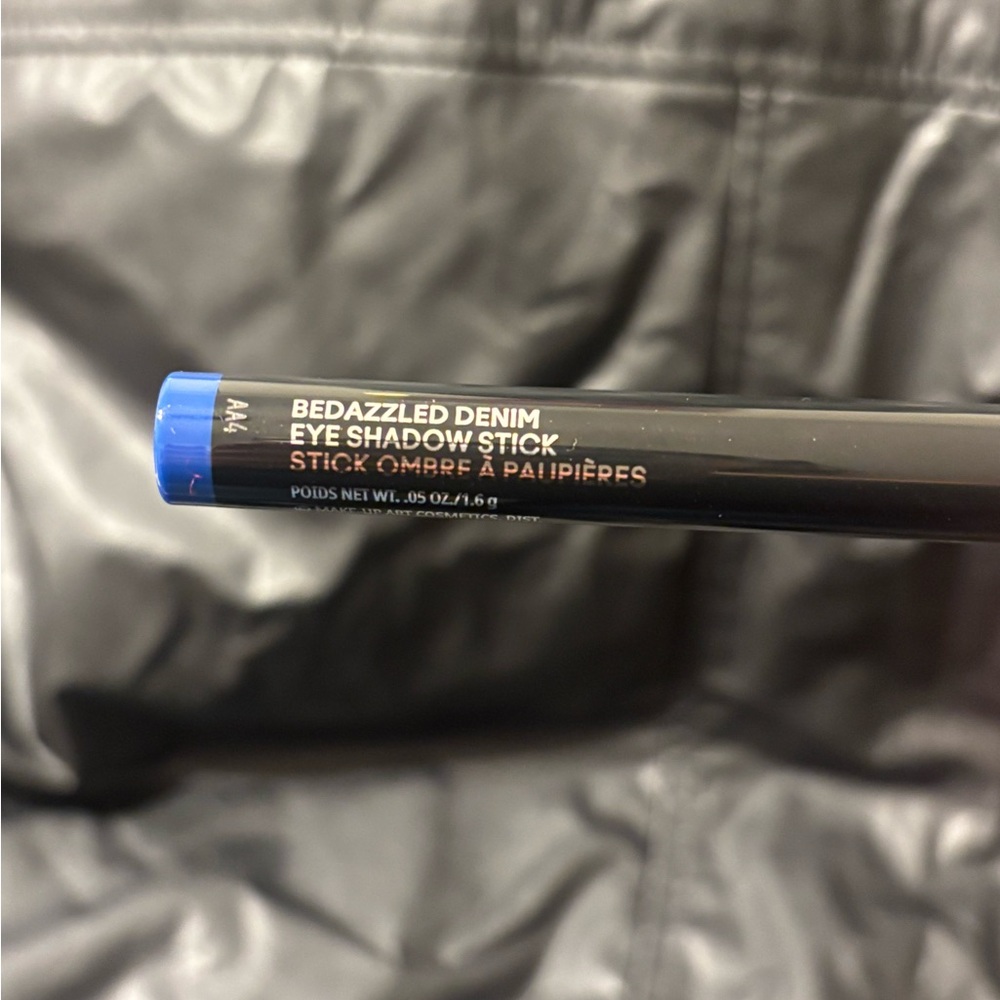 MAC Dazzled Denim Eyeshadow Stick - Picture 2 of 4